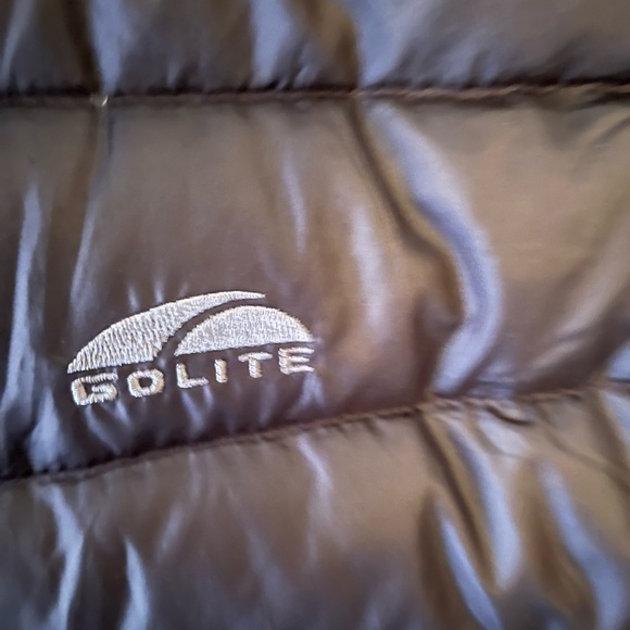 Men’s GoLite Light Puffer Vest NWOT.  In perfect condition.  Never worn. - Picture 6 of 7